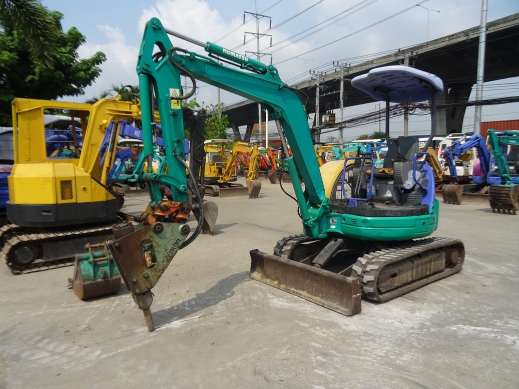 รถแม็คโครเล็ก Komatsu PC30MR-1